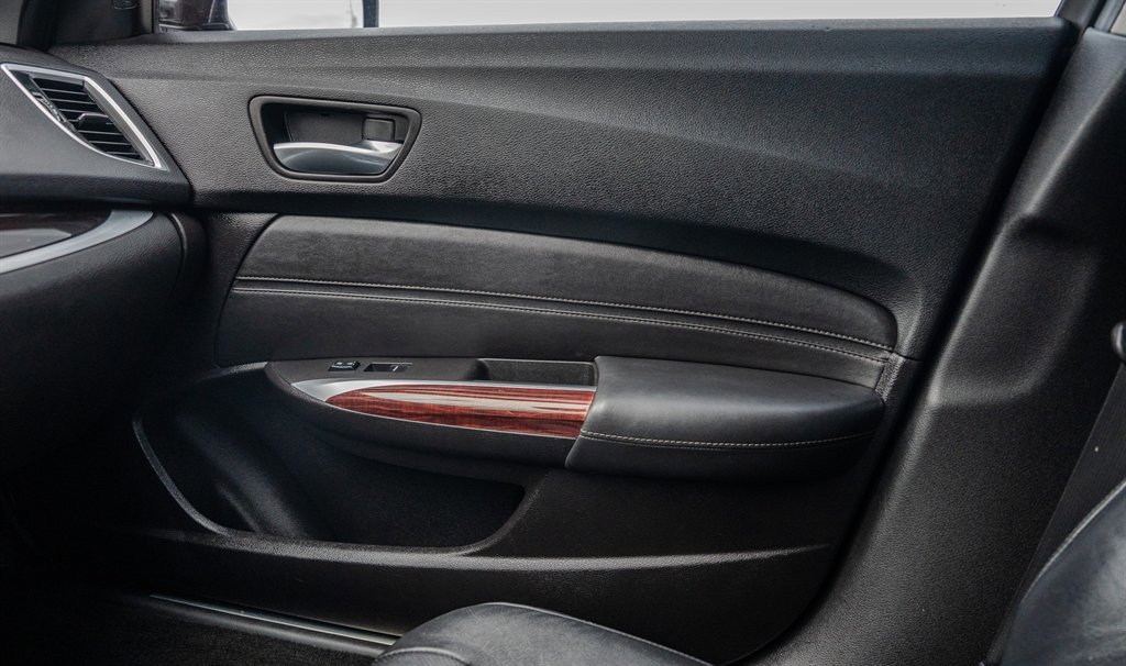 2017 Acura TLX w/ Technology Package