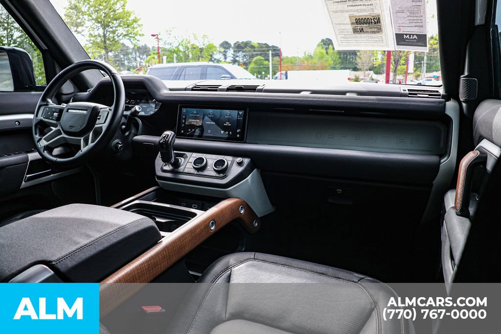 2022 Land Rover Defender 110 X-Dynamic SE