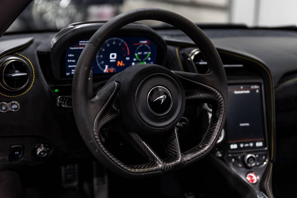 Used 2020 McLaren 720S Spider photo 15