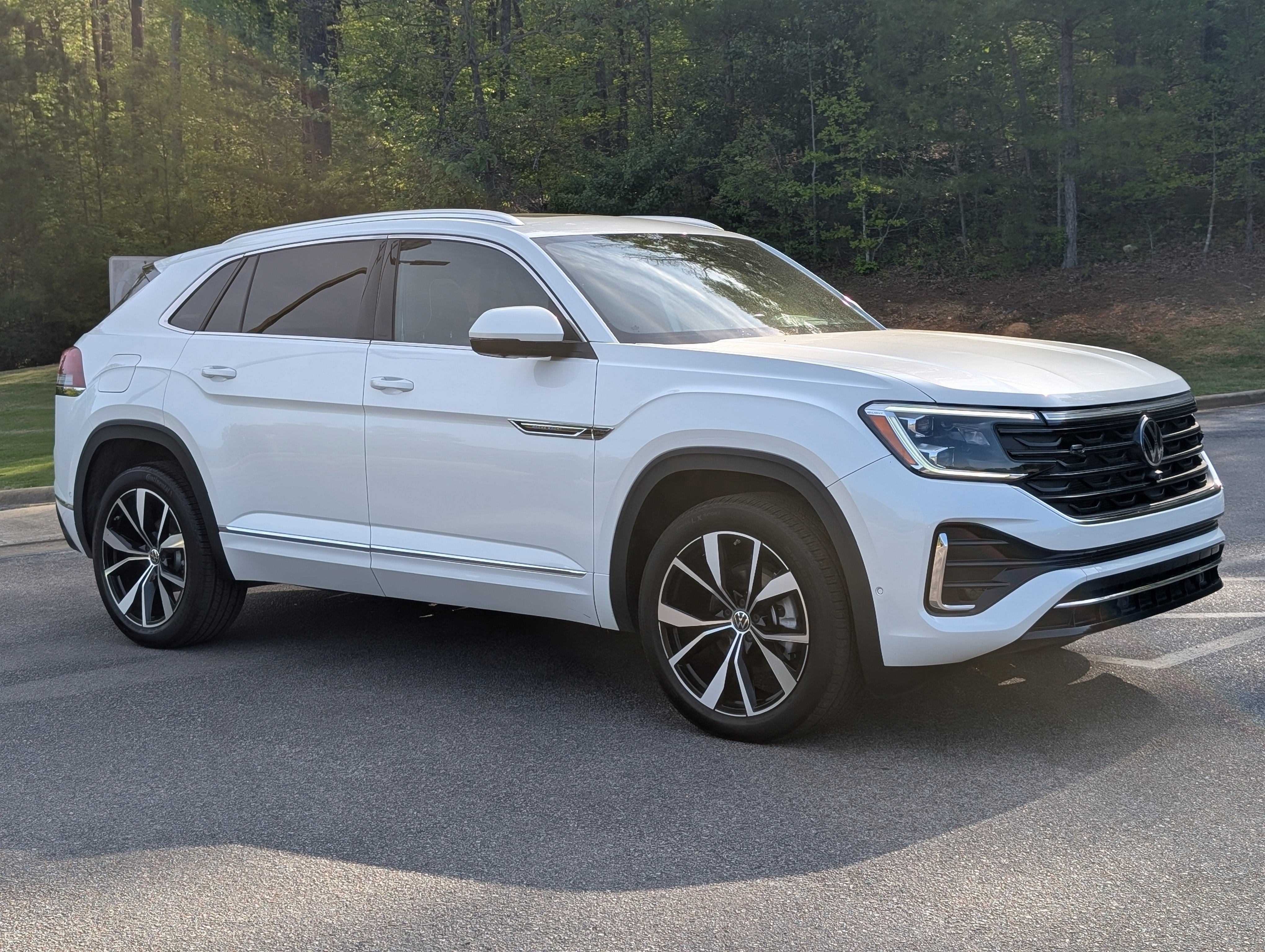 2024 Volkswagen Atlas Cross Sport SEL Premium R-Line