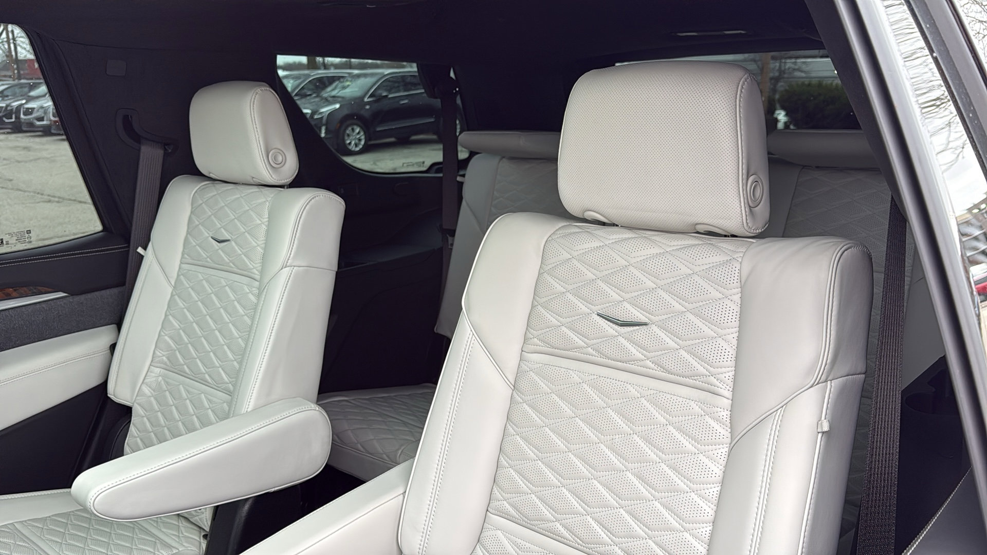 2025 Cadillac Escalade Premium Luxury Platinum