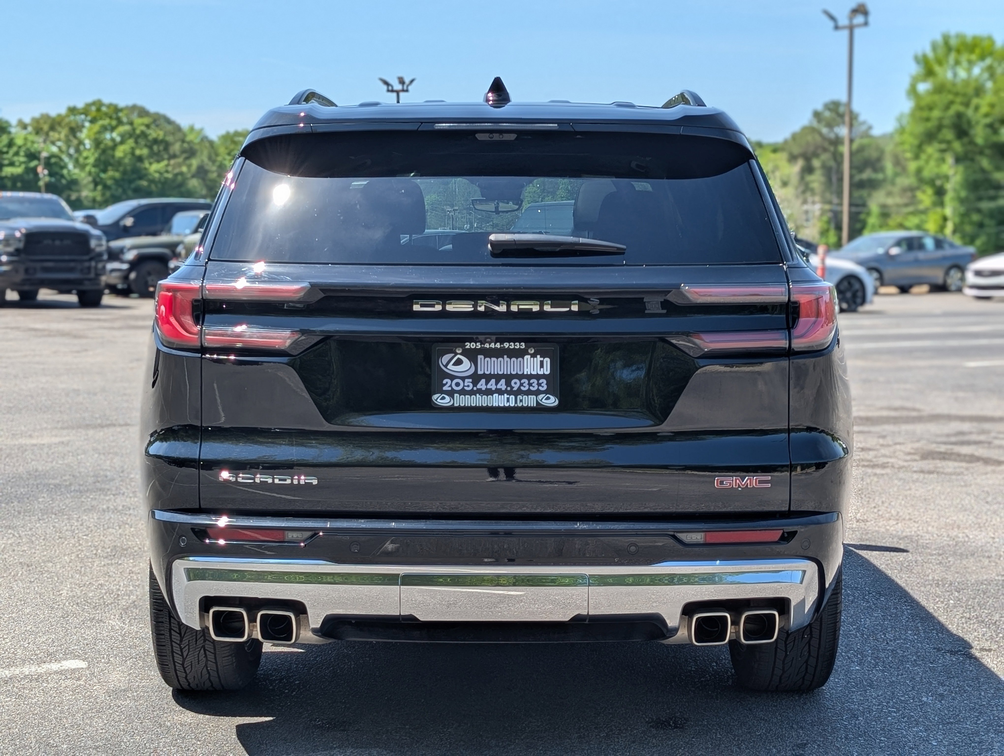 2024 GMC Acadia Denali