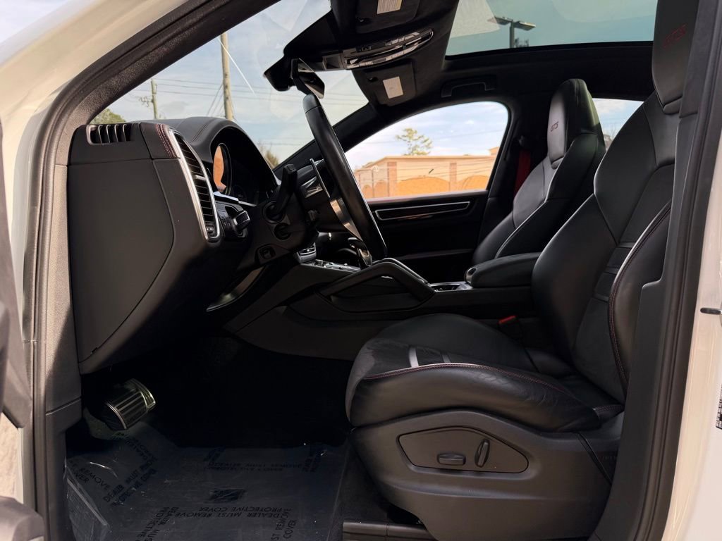 2023 Porsche Cayenne GTS