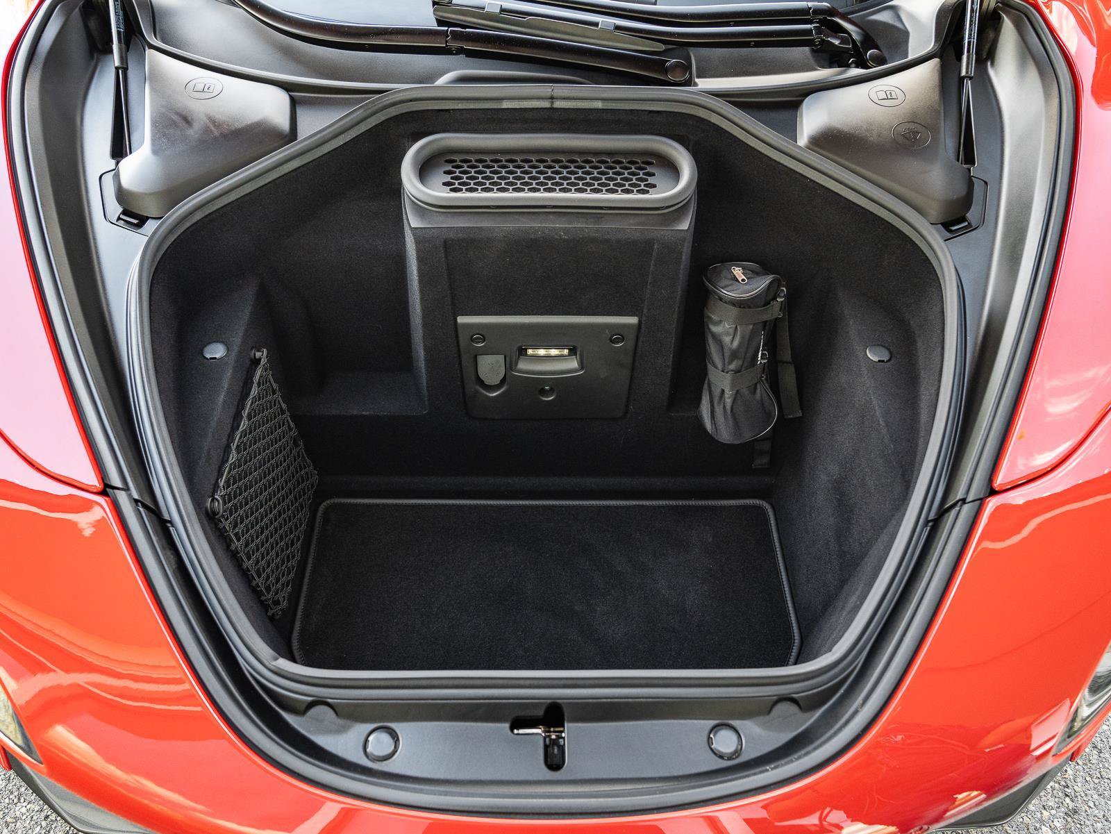 Used 2020 McLaren 720S Performance photo 29