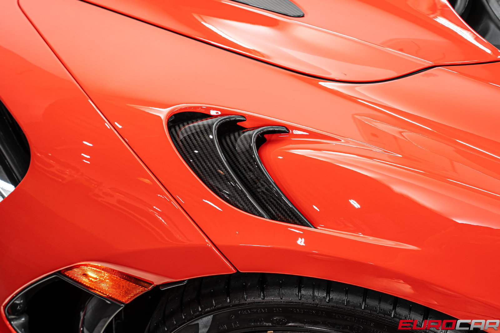 Used 2021 McLaren 765LT photo 17