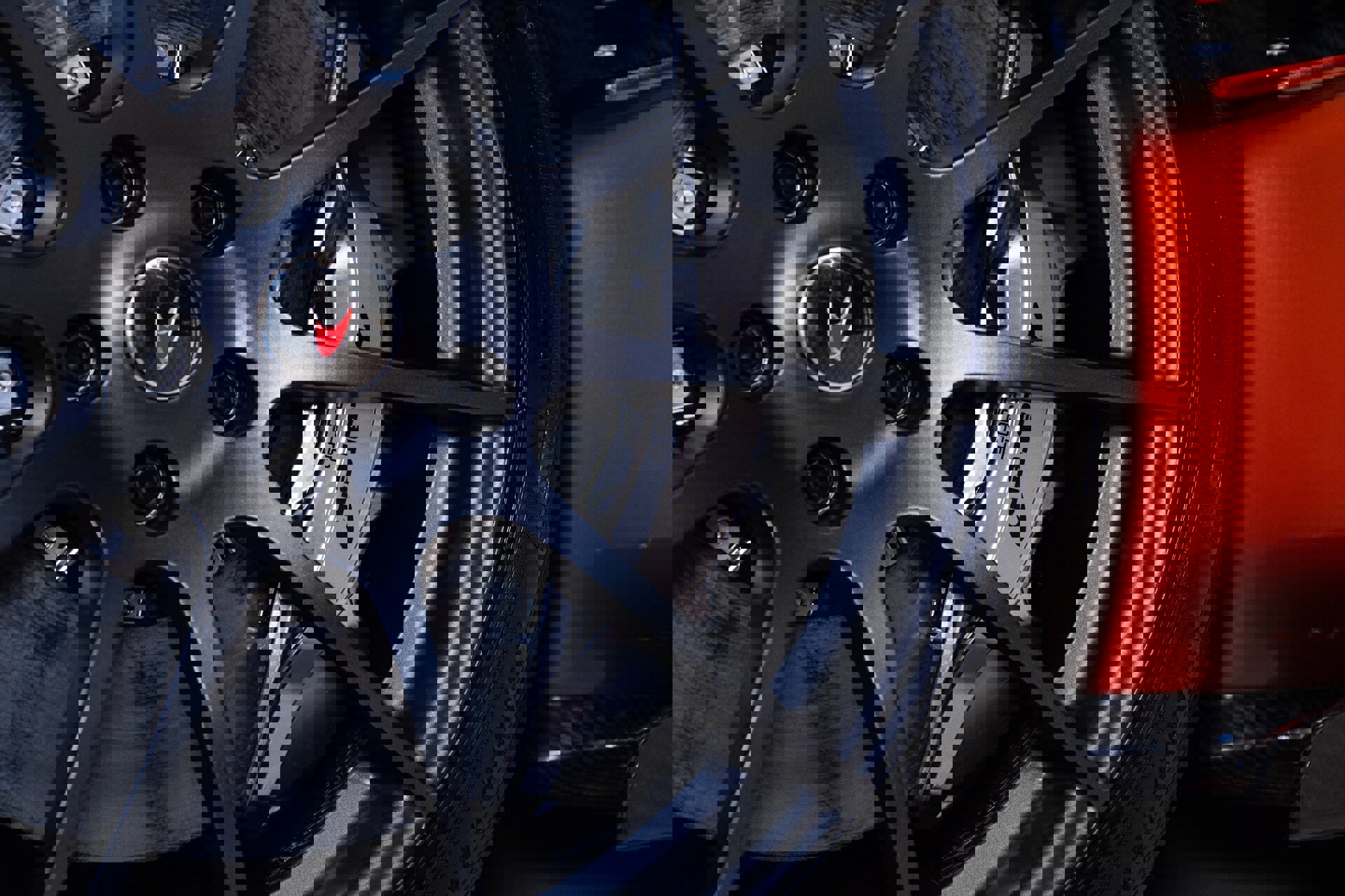 Used 2014 McLaren P1 photo 32