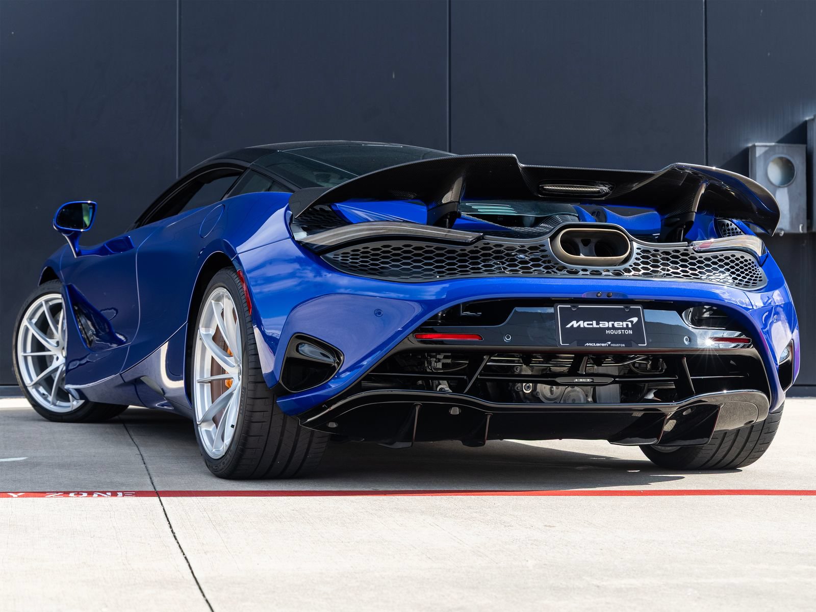 Used 2026 McLaren 750S photo 7