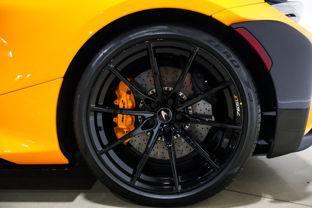 Used 2022 McLaren 765LT photo 36