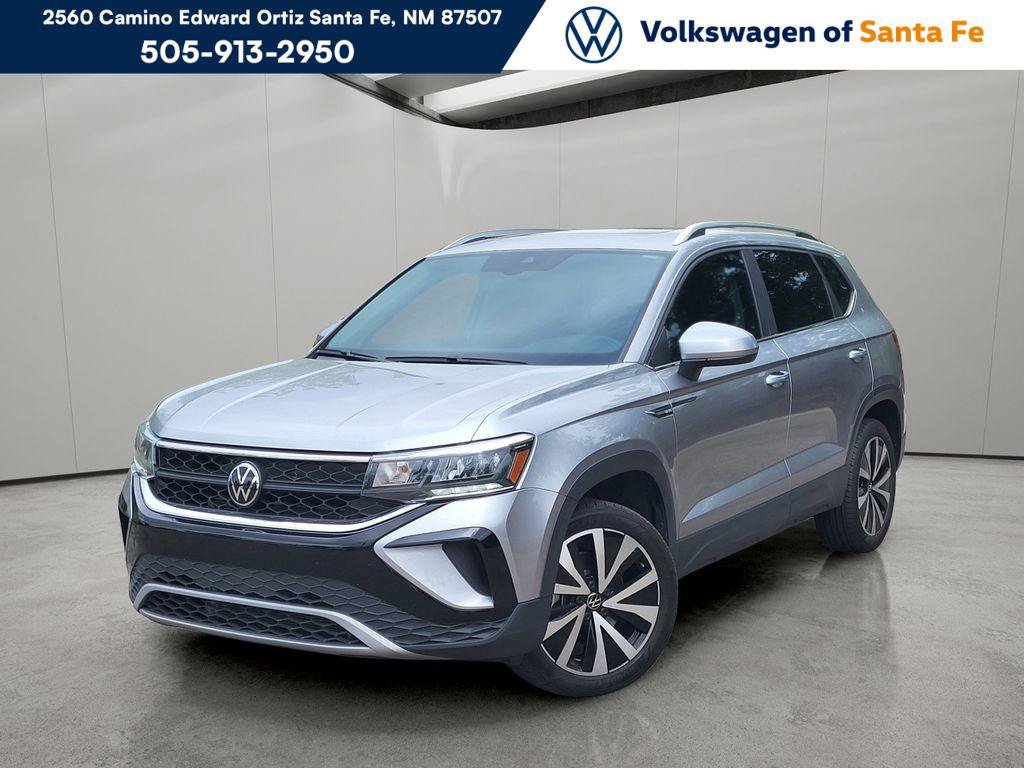 Used 2023 Volkswagen Taos SE w/ Panoramic Sunroof Package