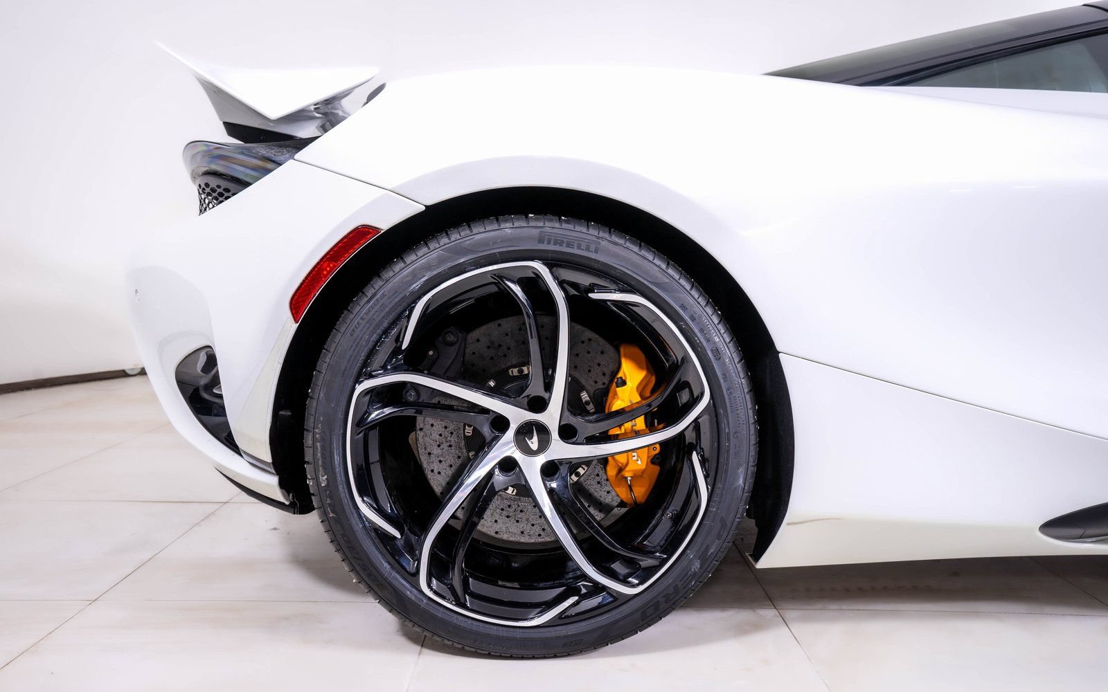 Used 2025 McLaren 750S photo 14