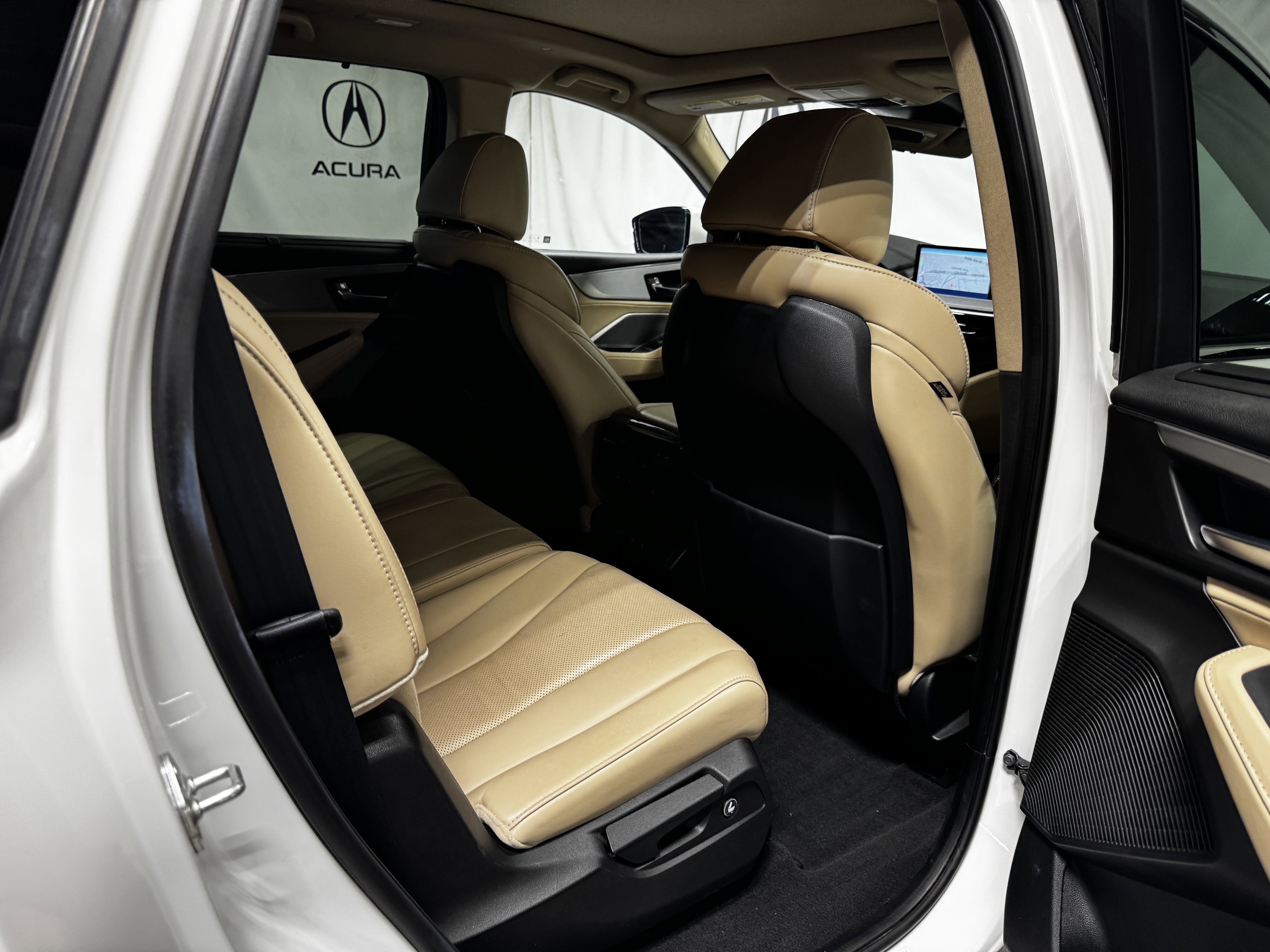 2023 Acura MDX FWD w/ Technology Package