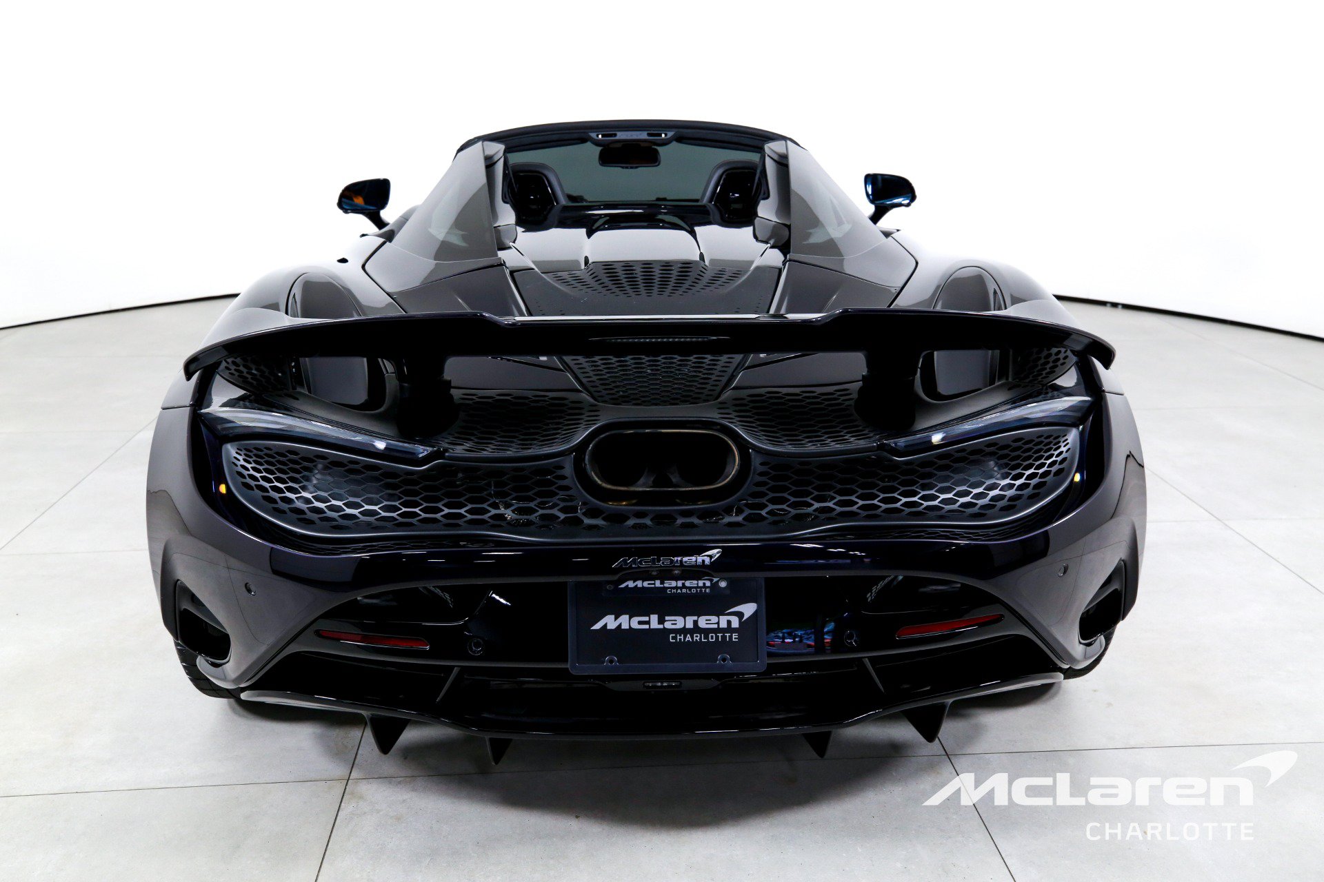 Used 2024 McLaren 750S Spider photo 9