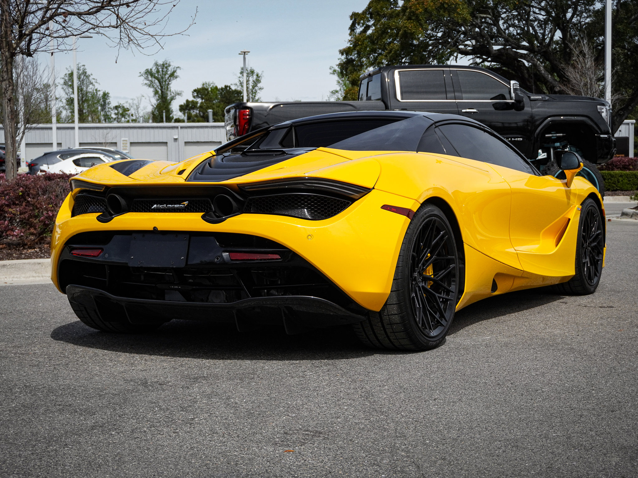 Used 2021 McLaren 720S Luxury photo 13