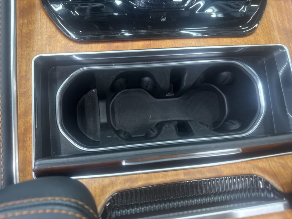 2025 Jeep Grand Wagoneer Series III