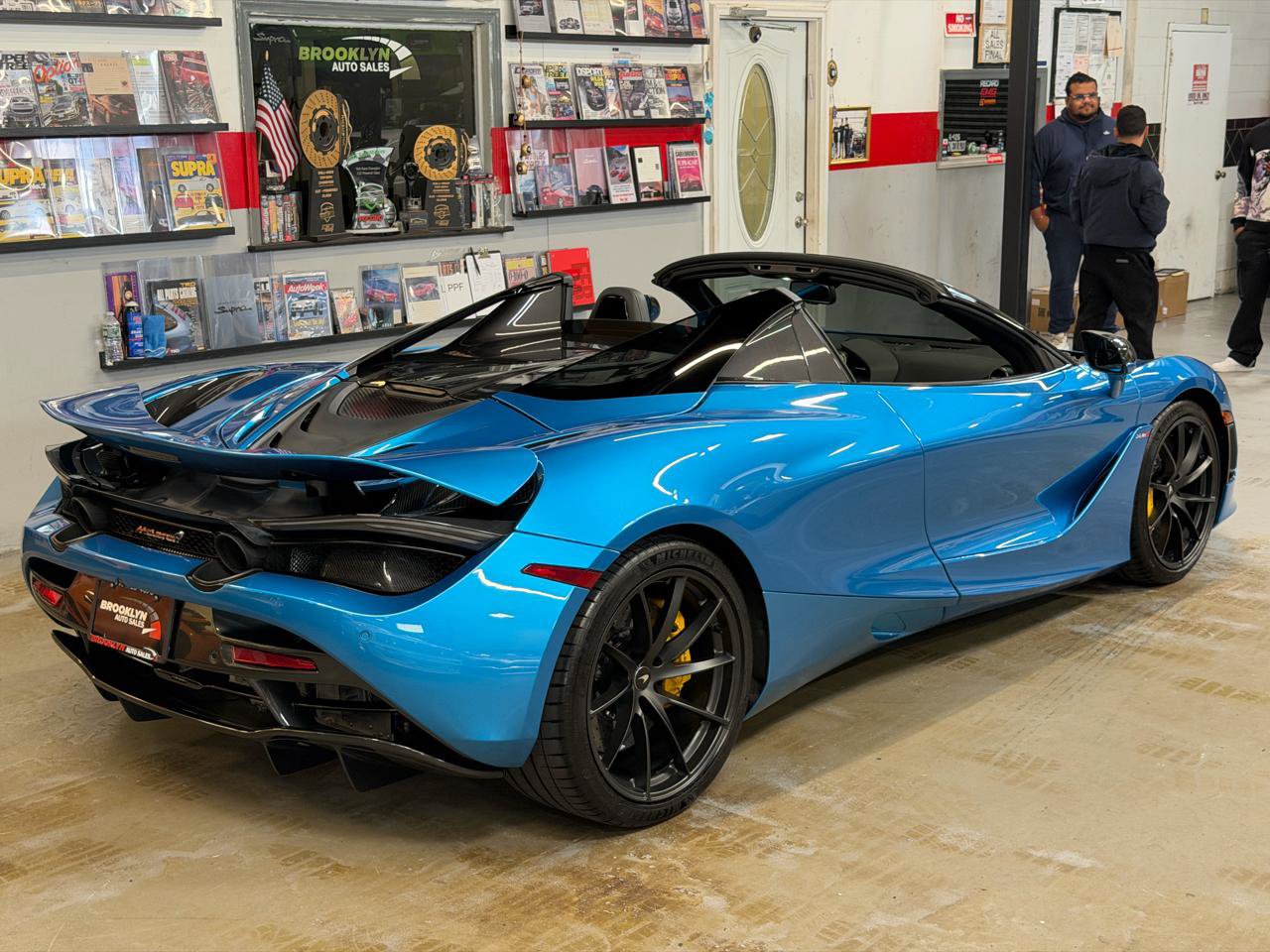 Used 2020 McLaren 720S Luxury photo 6