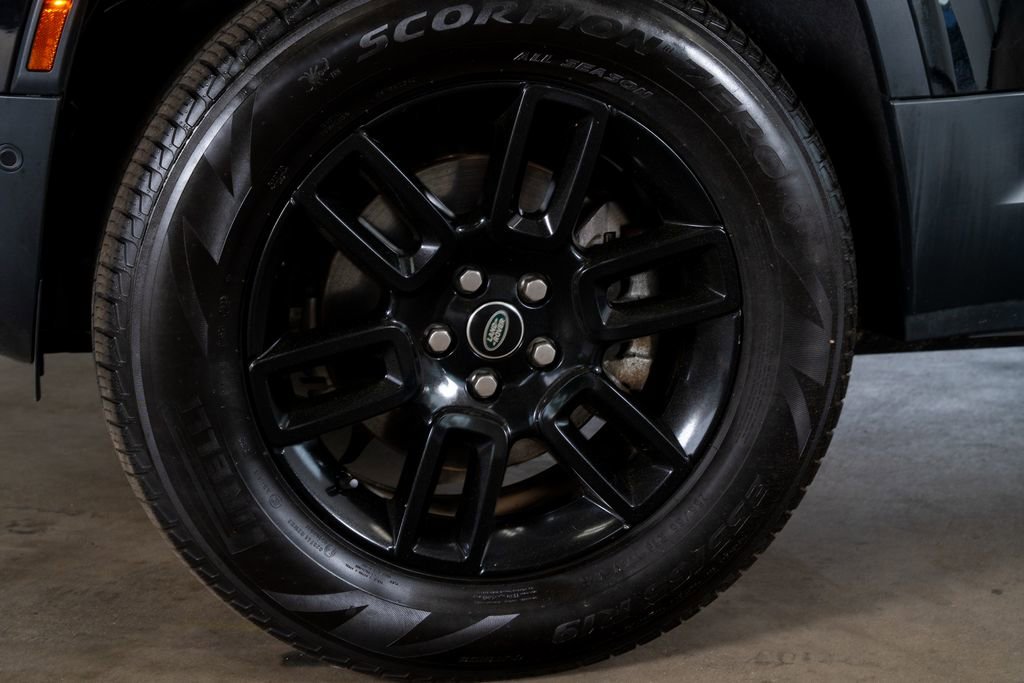 2025 Land Rover Defender 110 S