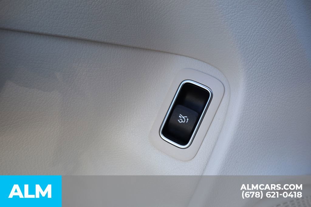 2025 Mercedes-Benz CLA 250