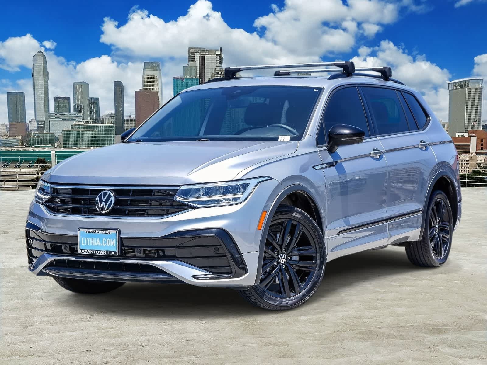 Used 2022 Volkswagen Tiguan SE R-Line