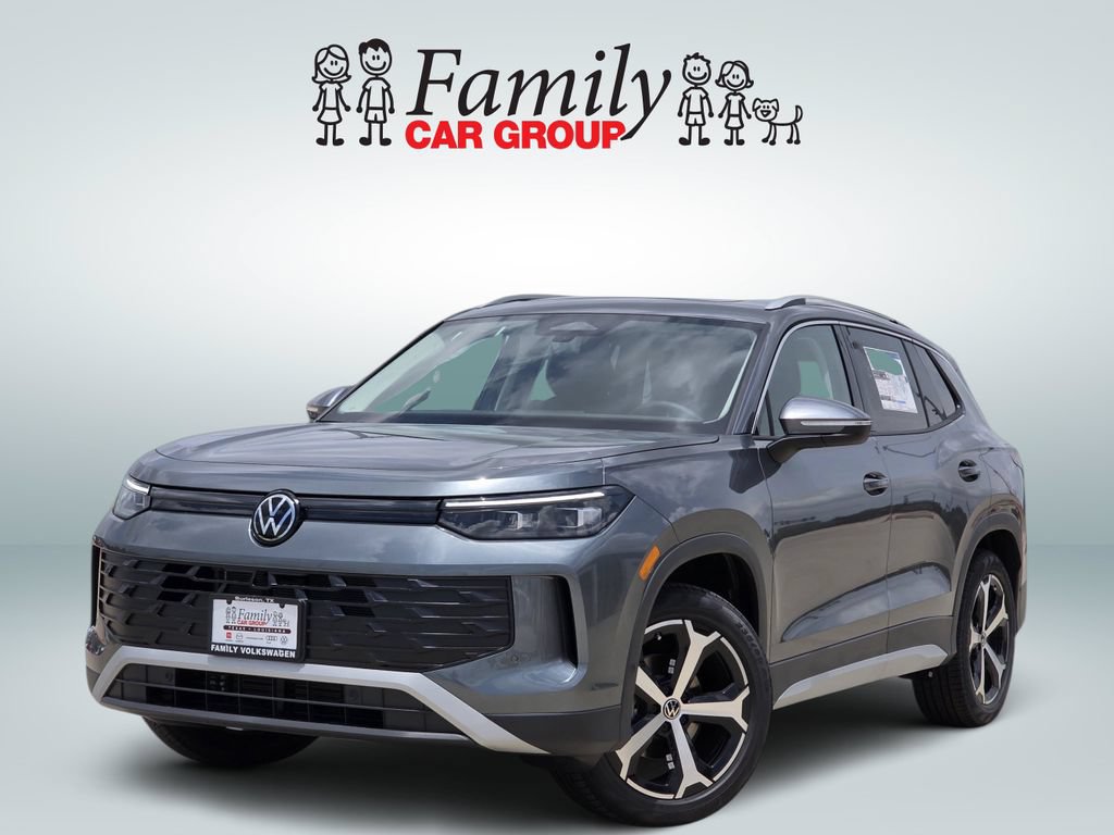 Used 2025 Volkswagen Tiguan SE