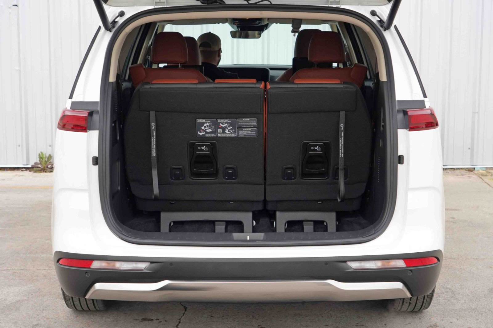 2024 Kia Carnival SX