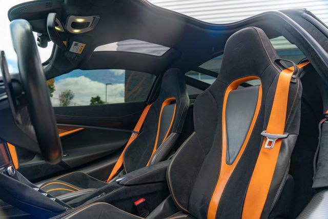 Used 2018 McLaren 720S Performance photo 36