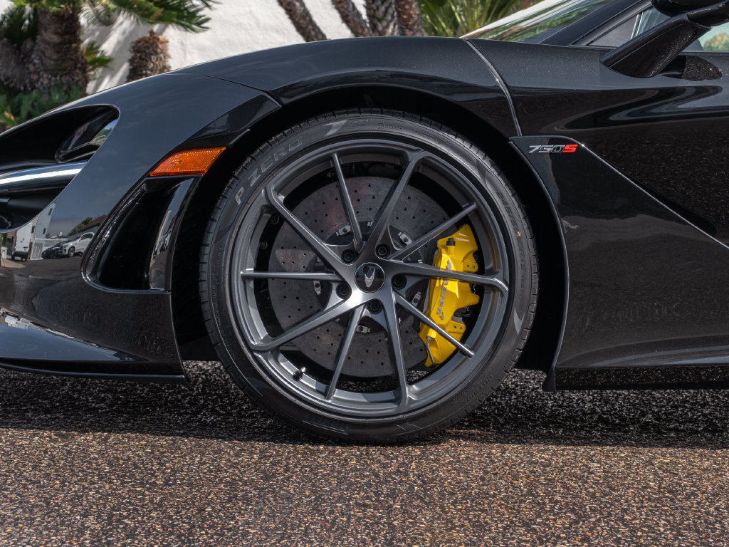 New 2027 McLaren 750S photo 7