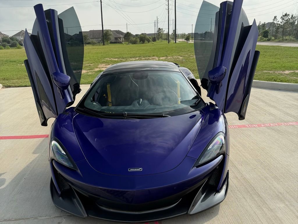 Used 2020 McLaren 600LT Spider photo 16