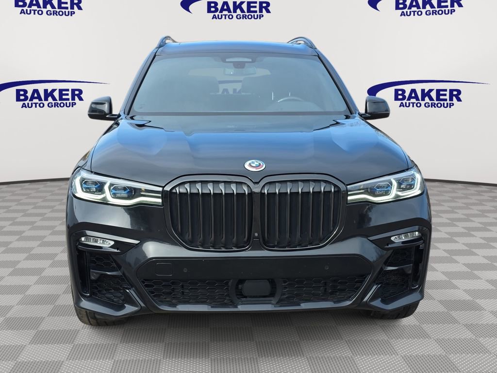 2022 BMW X7 M50i