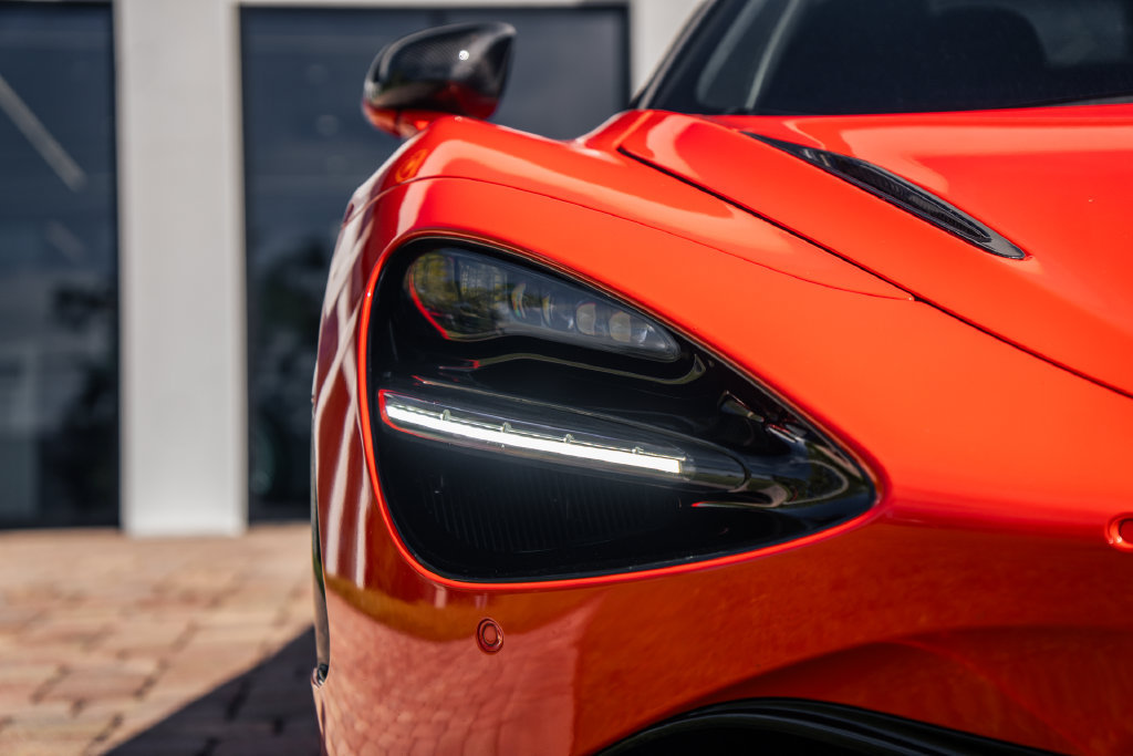 Used 2021 McLaren 720S Performance photo 10