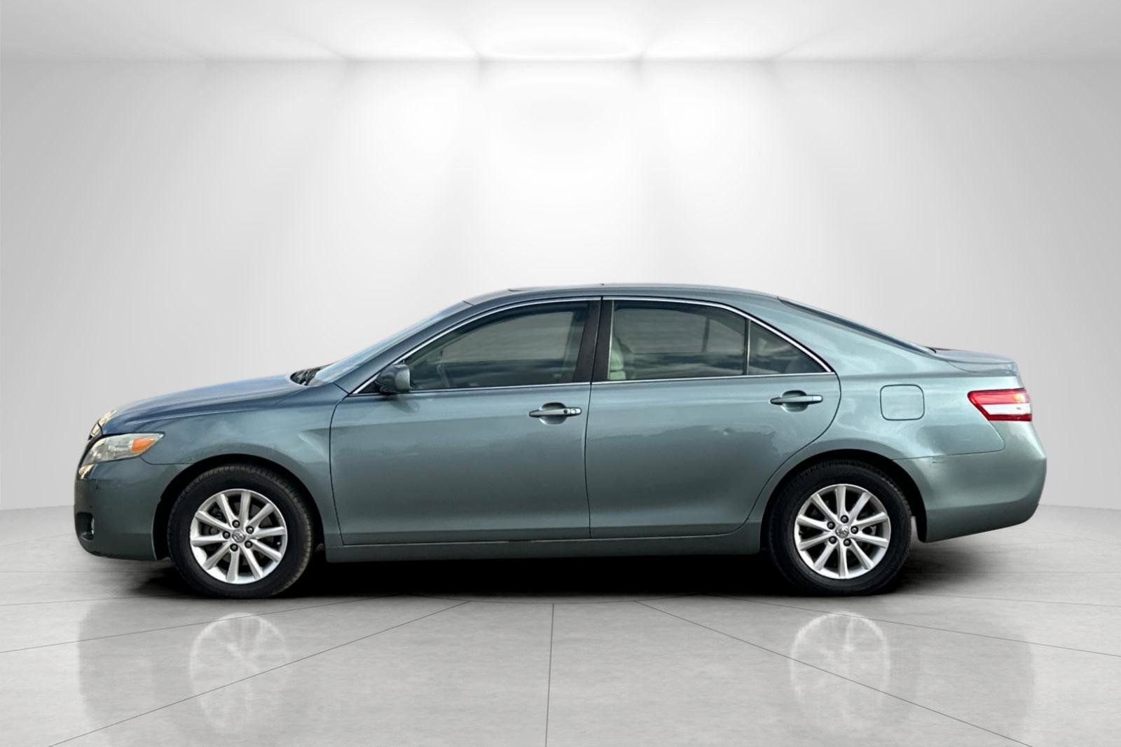 2011 Toyota Camry XLE