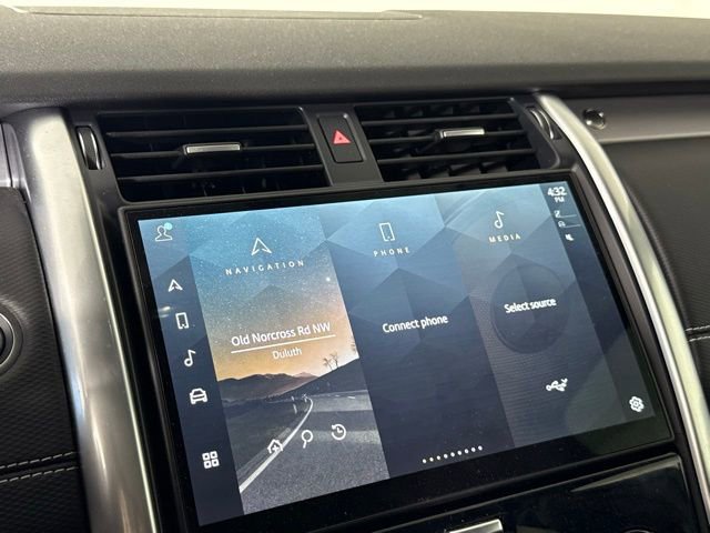 2025 Land Rover Discovery Dynamic SE