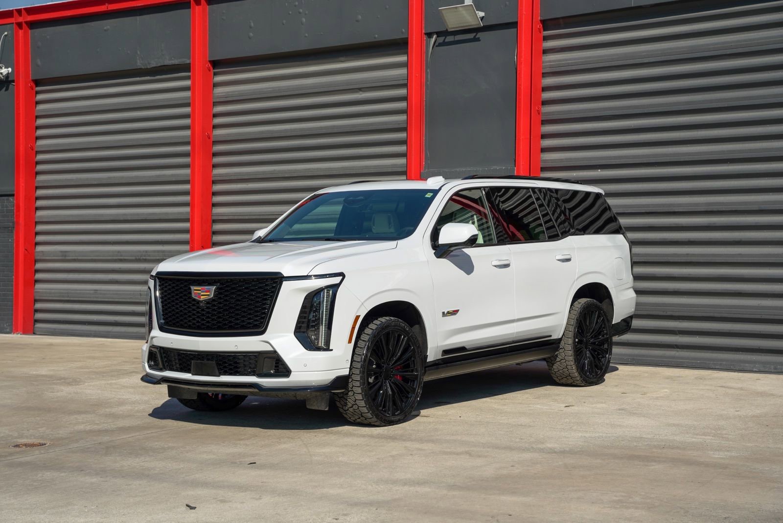 Used 2026 Cadillac Escalade V w/ LPO, ONYX Package