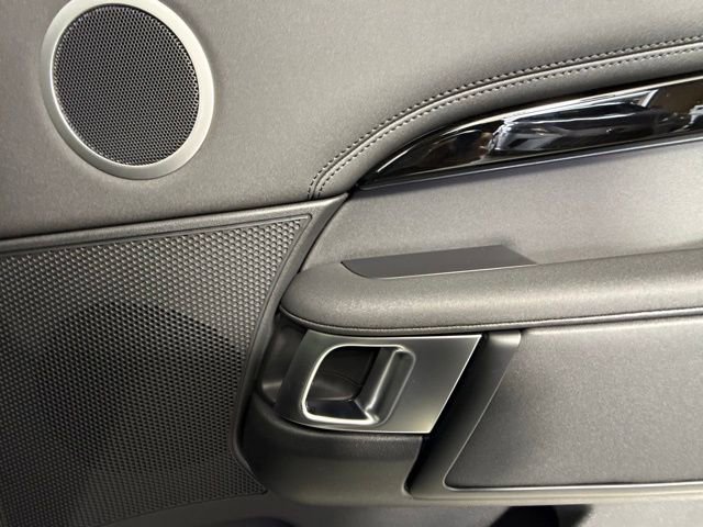 2026 Land Rover Discovery S