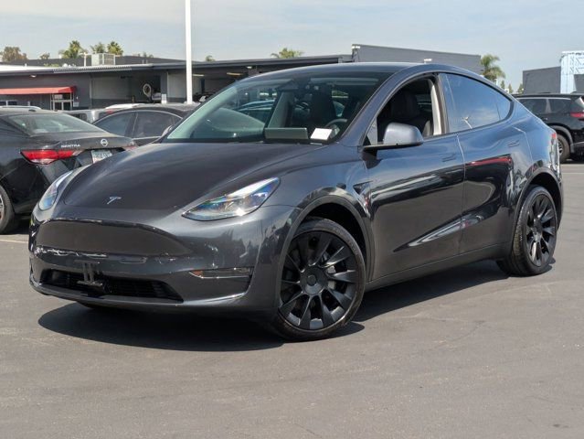 2024 Tesla Model Y Long Range