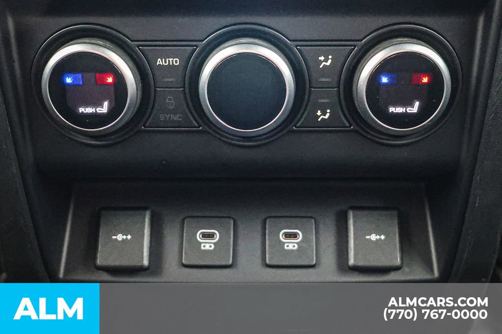 2022 Land Rover Defender 110 X-Dynamic SE