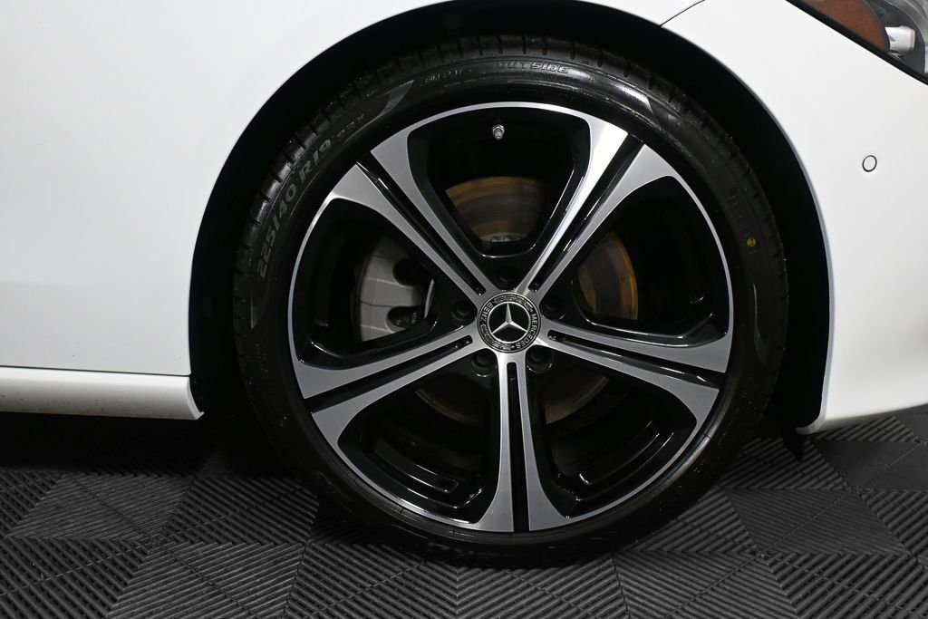 2025 Mercedes-Benz C 300 Sedan