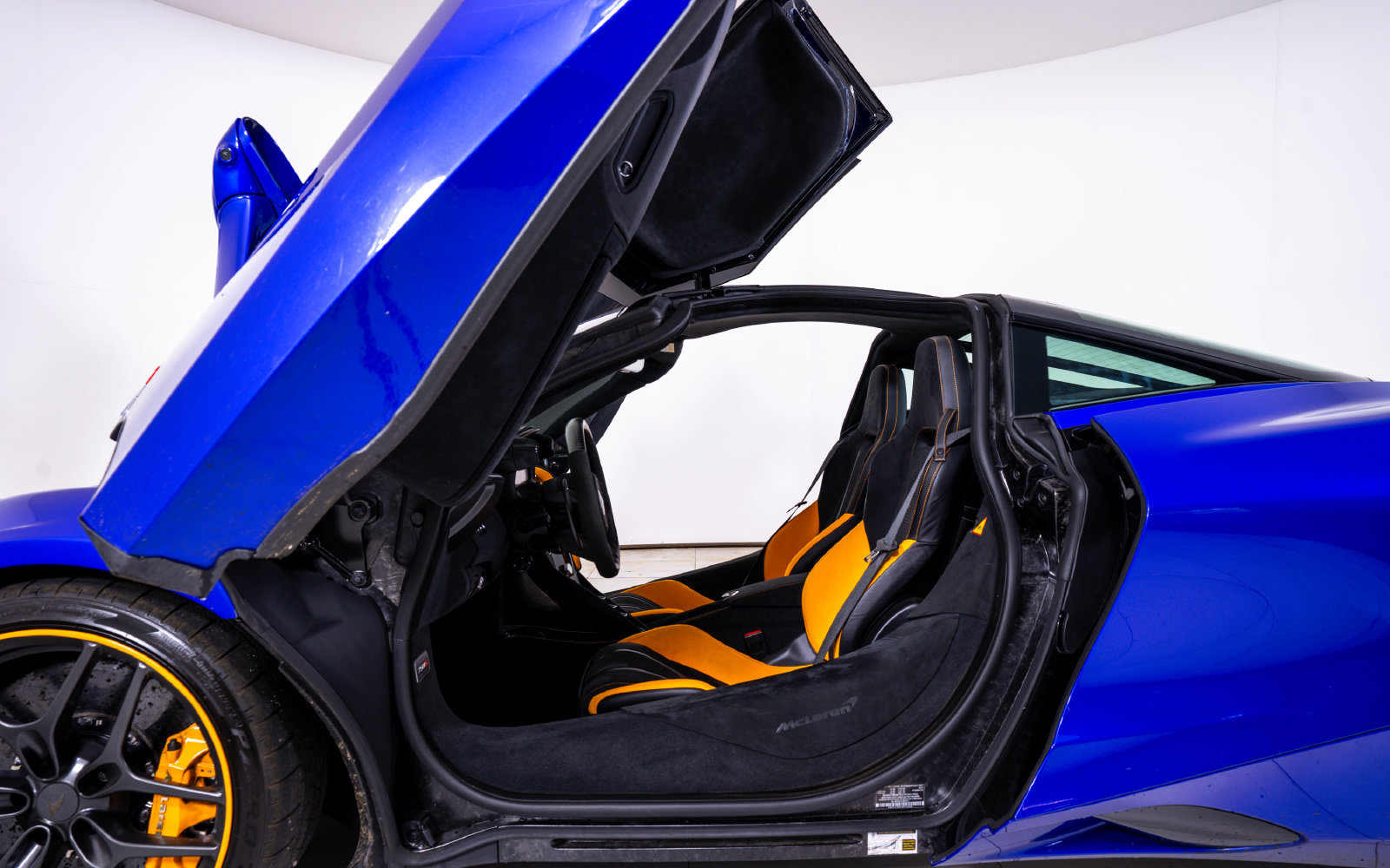 New 2025 McLaren 750S photo 18