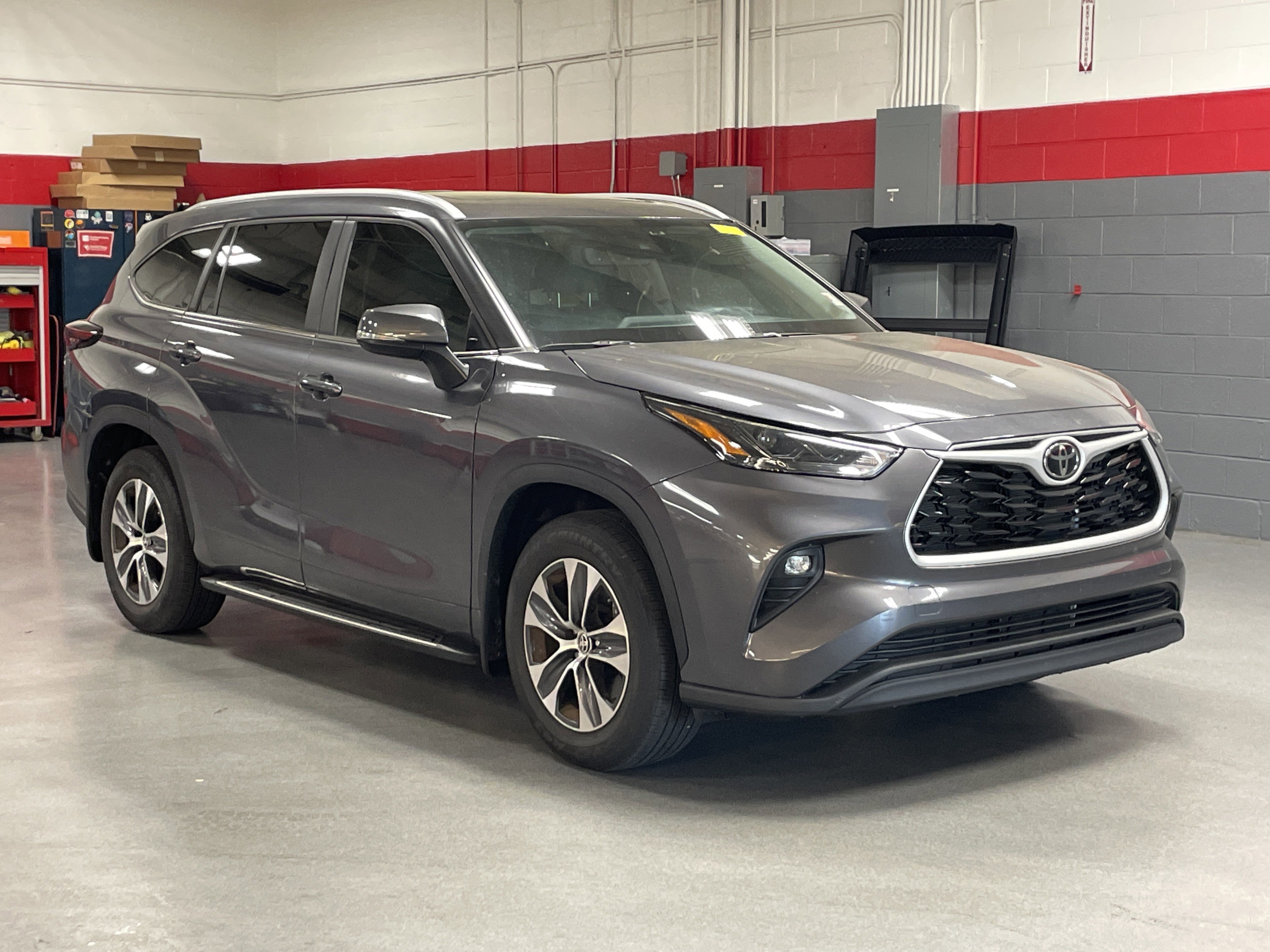 2024 Toyota Highlander XLE