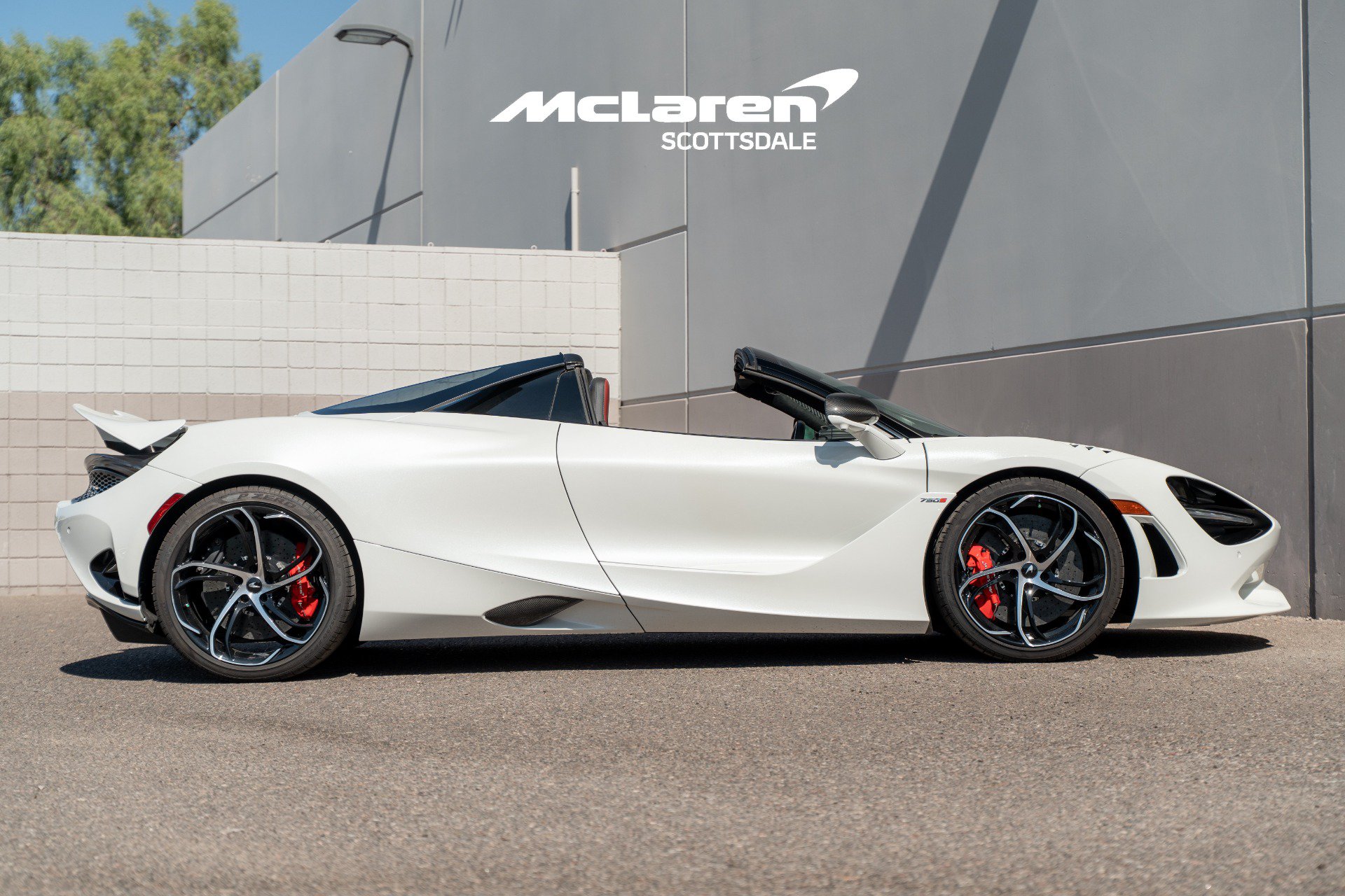 Used 2024 McLaren 750S Spider photo 8