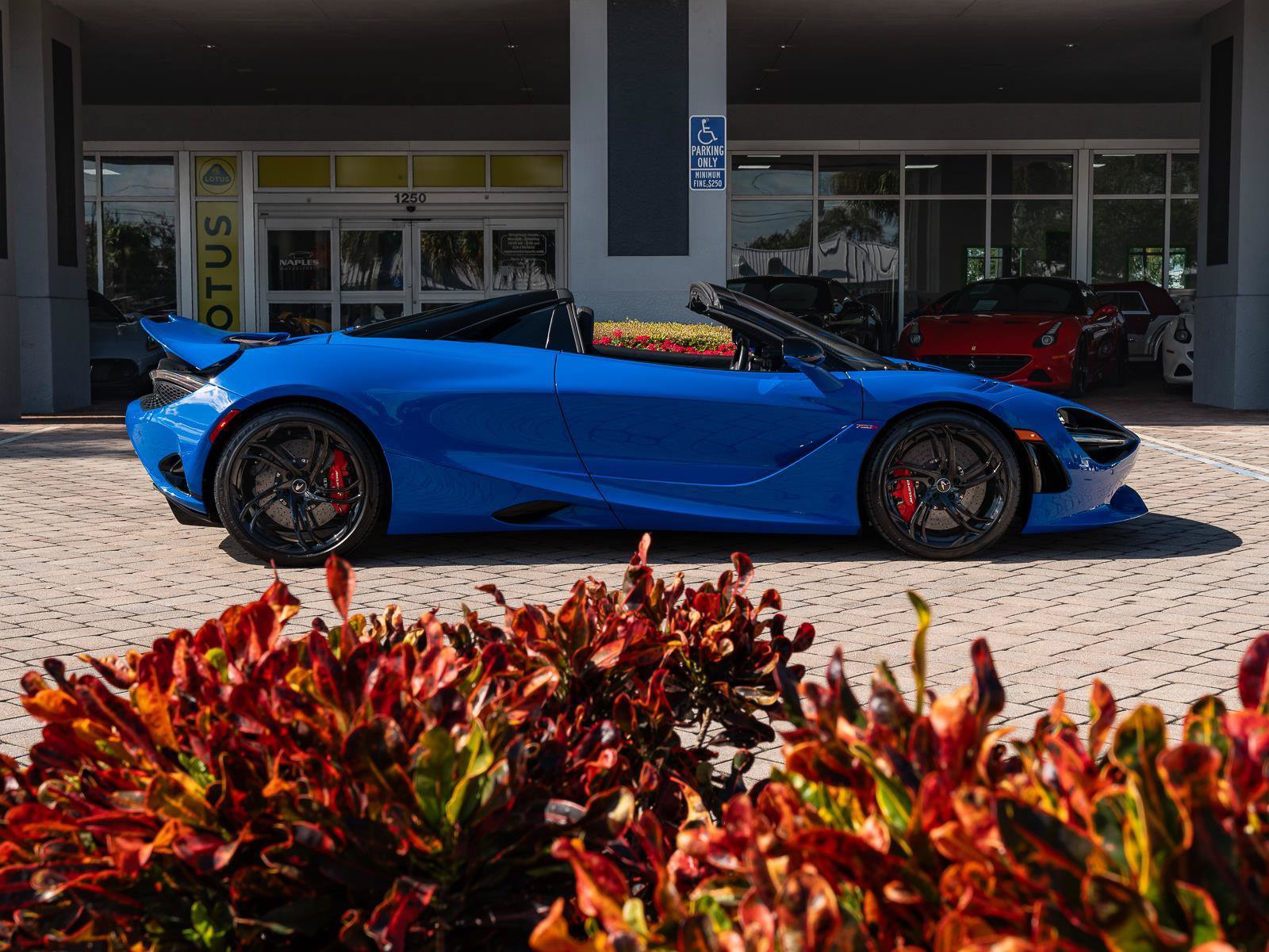Used 2024 McLaren 750S Spider photo 39