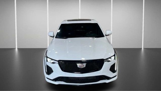2022 Cadillac CT4 V