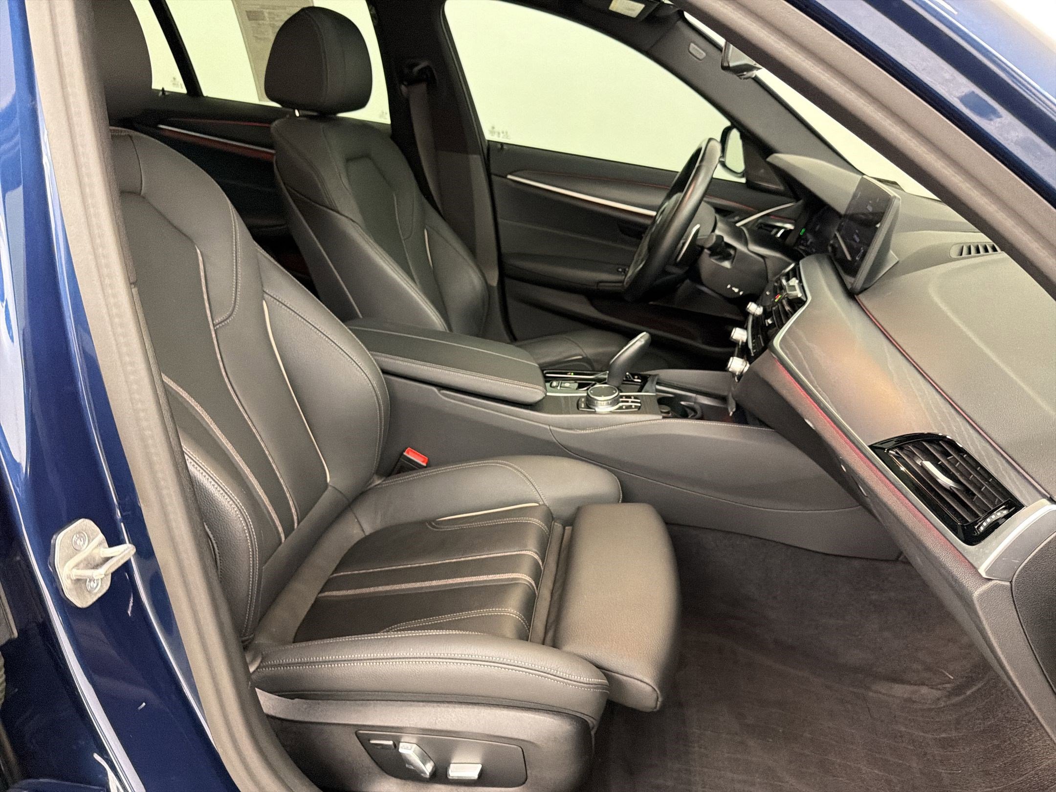 2023 BMW 540i xDrive