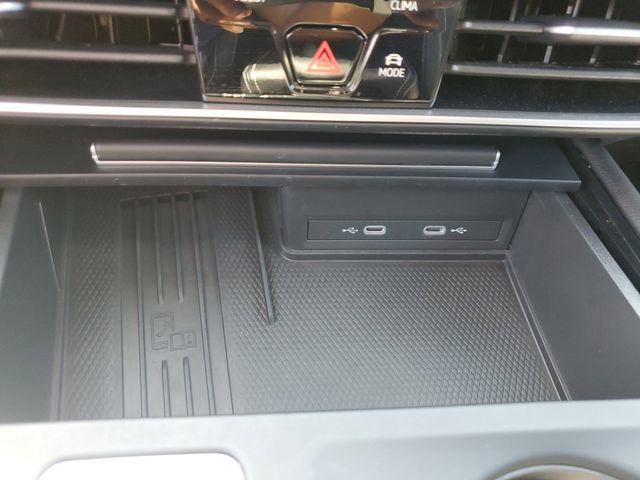 2025 Volkswagen Atlas Cross Sport SE