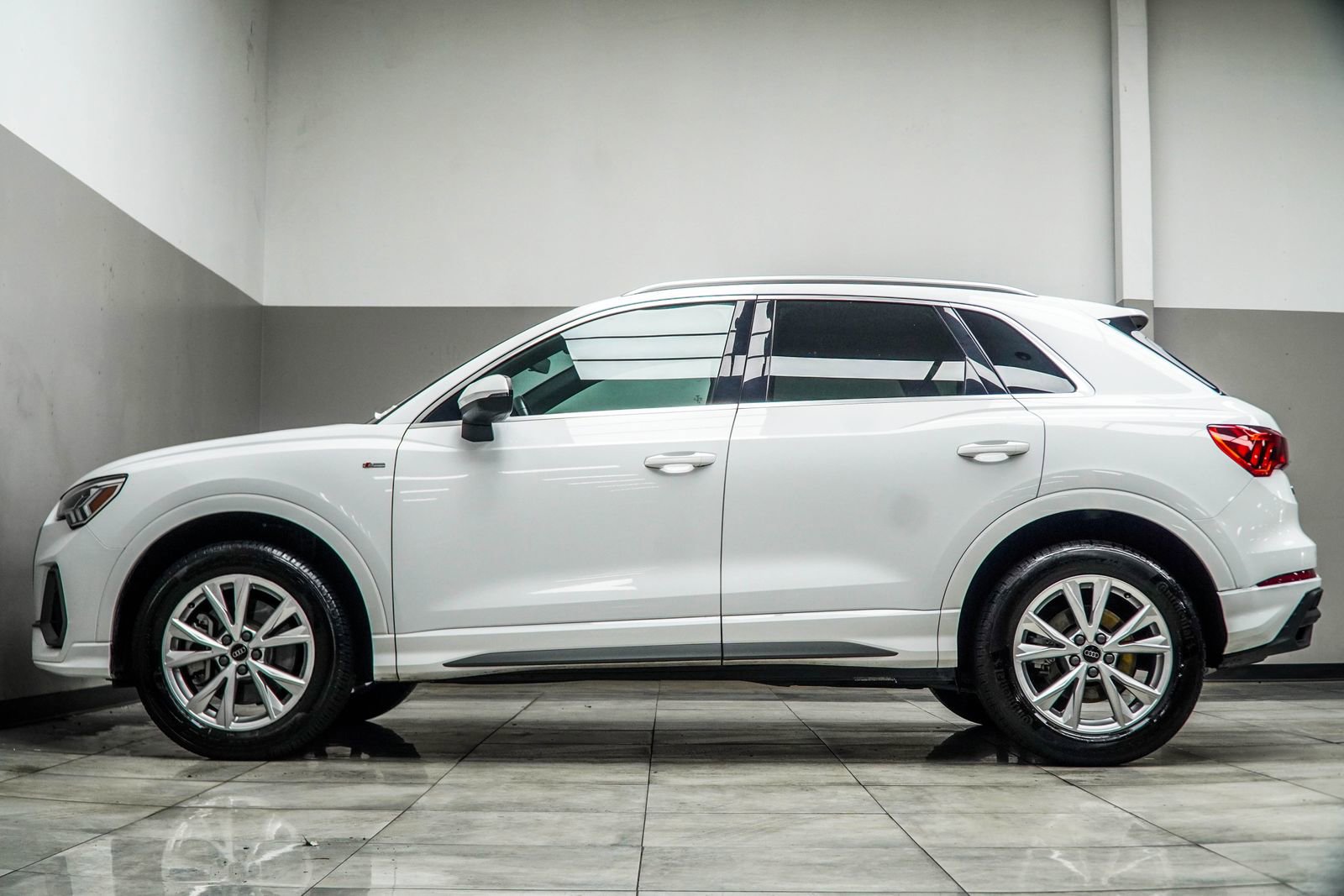 2025 Audi Q3 2.0T Premium