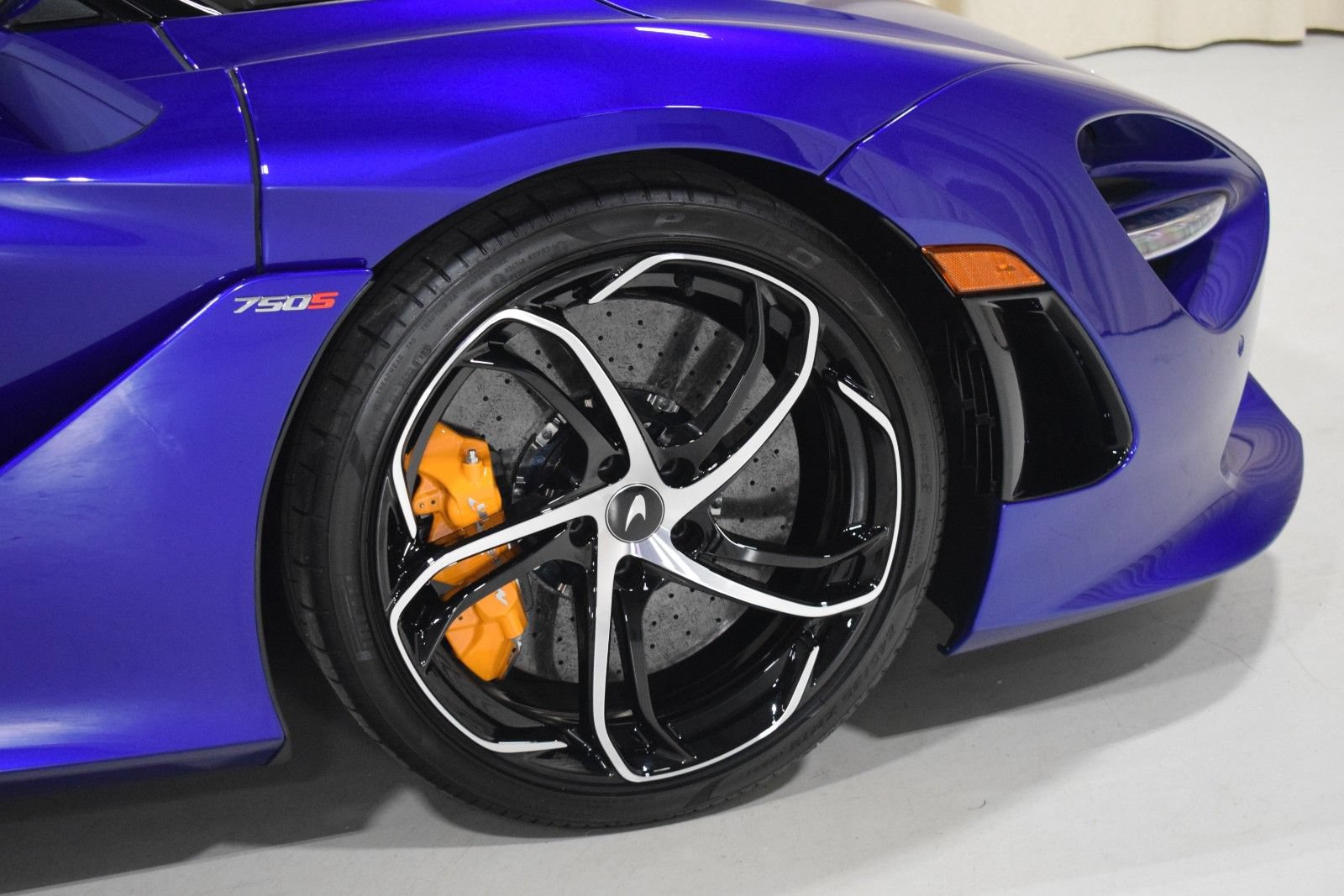 Used 2024 McLaren 750S Spider photo 18