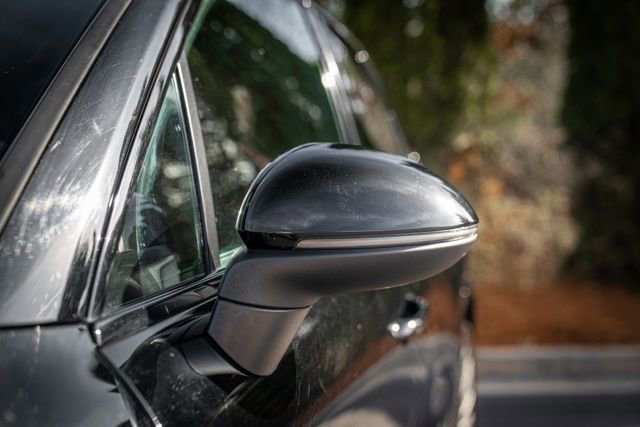 2022 Porsche Cayenne Platinum Edition