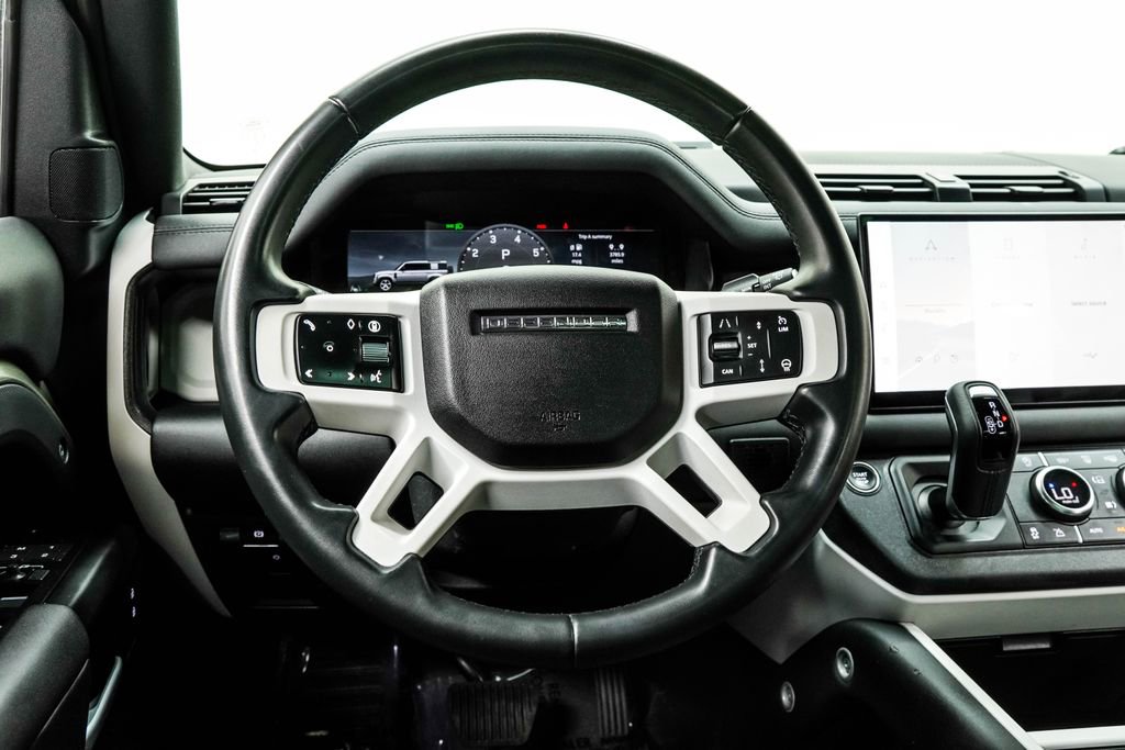 2025 Land Rover Defender 110 S