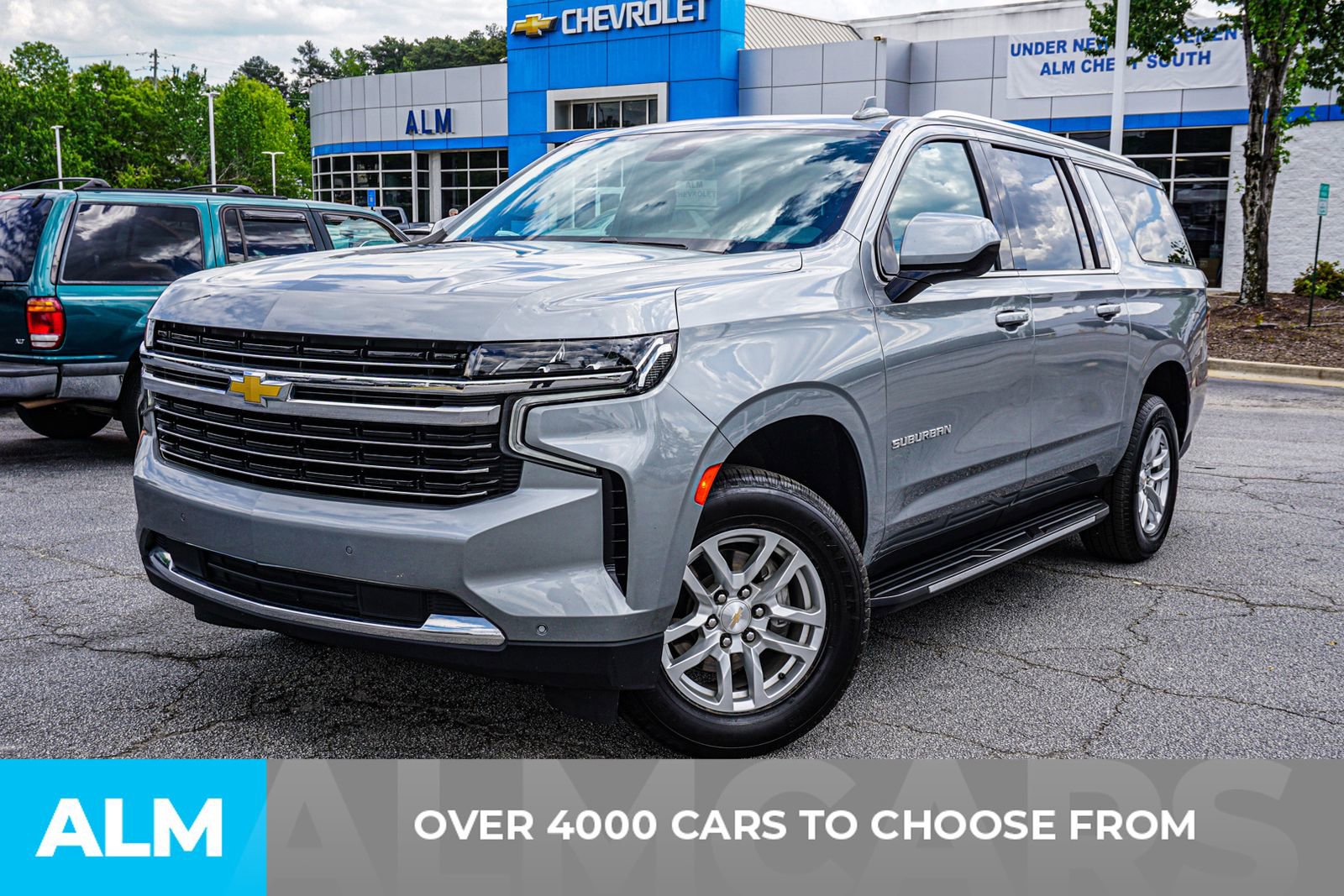 2024 Chevrolet Suburban LT