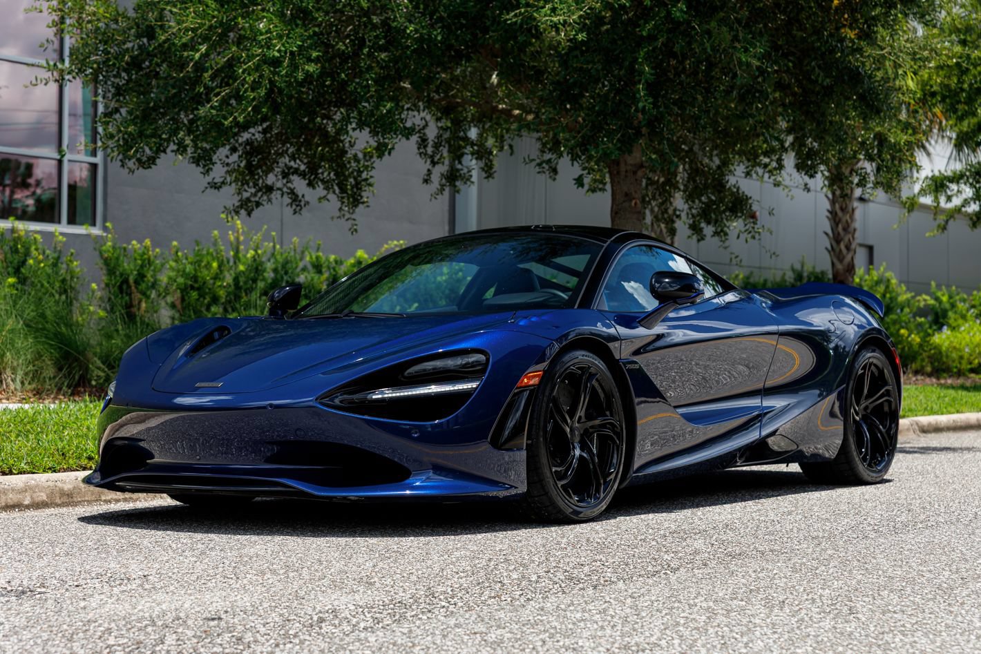 Used 2025 McLaren 750S photo 24