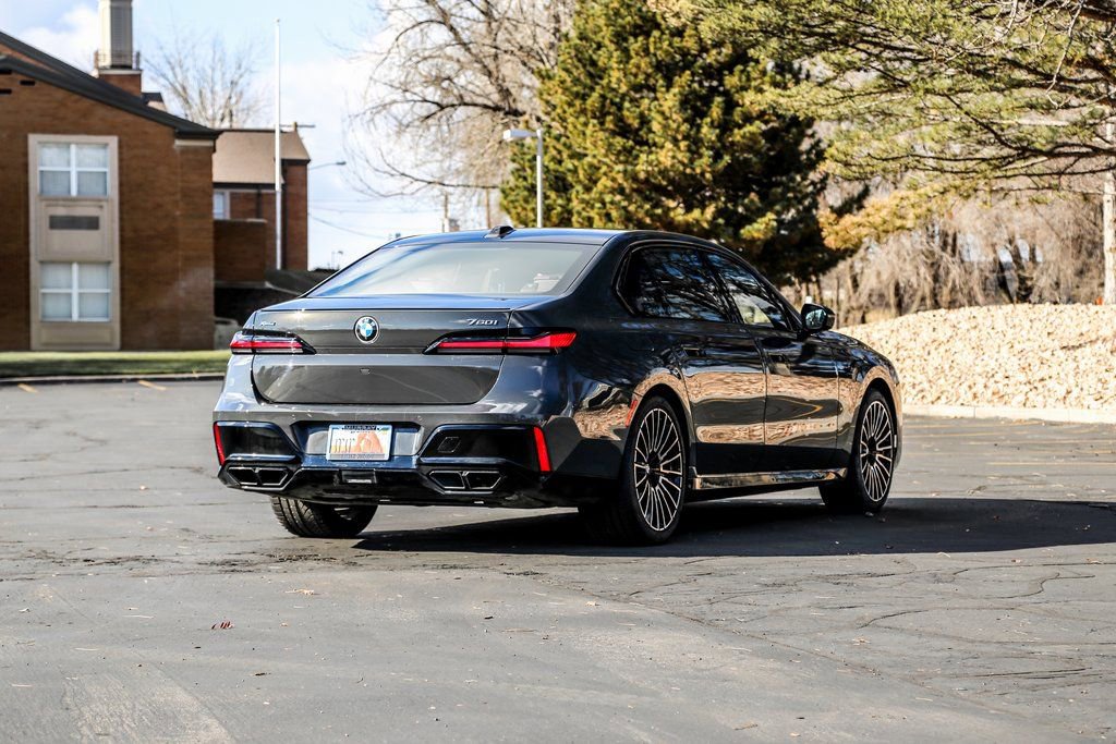 2025 BMW 760i xDrive